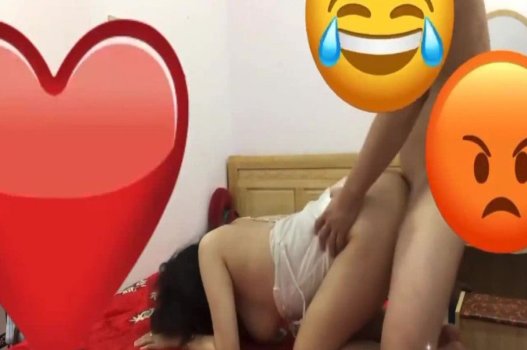 พ่อและลูกค้นพบงานอดิเรกใหม่ ๆ ในการมีเพศสัมพันธ์กับภรรยาของเขา