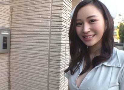 พยาบาลมีเสน่ห์ที่จะดูแลสุขภาพทางสรีรวิทยาที่บ้าน