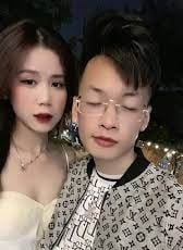 ชายหนุ่มผู้น่าสังเวชได้ลิ้มรสโดยแม่เลี้ยงของเขาและน้องสาวของเขาและน้องสาวของเธอในเวลาเดียวกัน